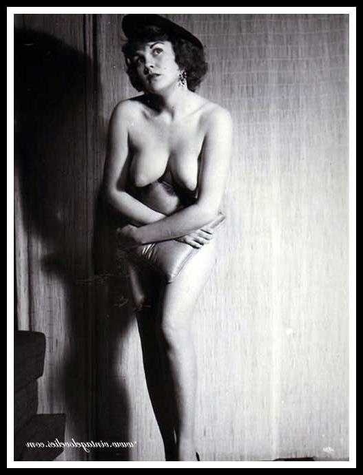 16P Retro hairy home made photos from the fifties