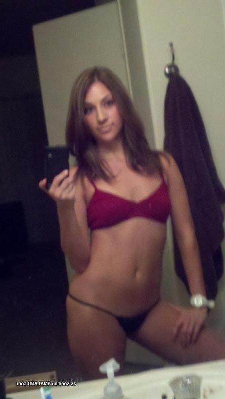 13P Sexy brunette self-shoots naked in front of the mirror