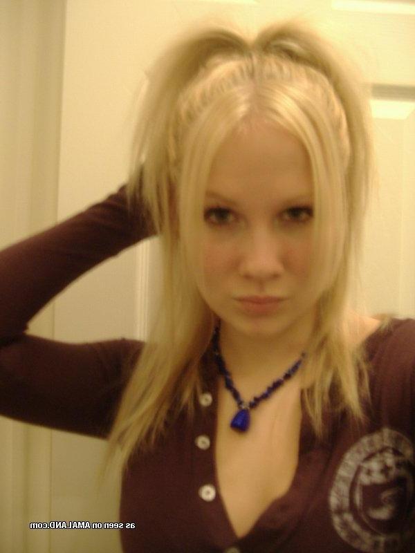 14P Compilation of a sexy blonde bimbo's naughty selfpics