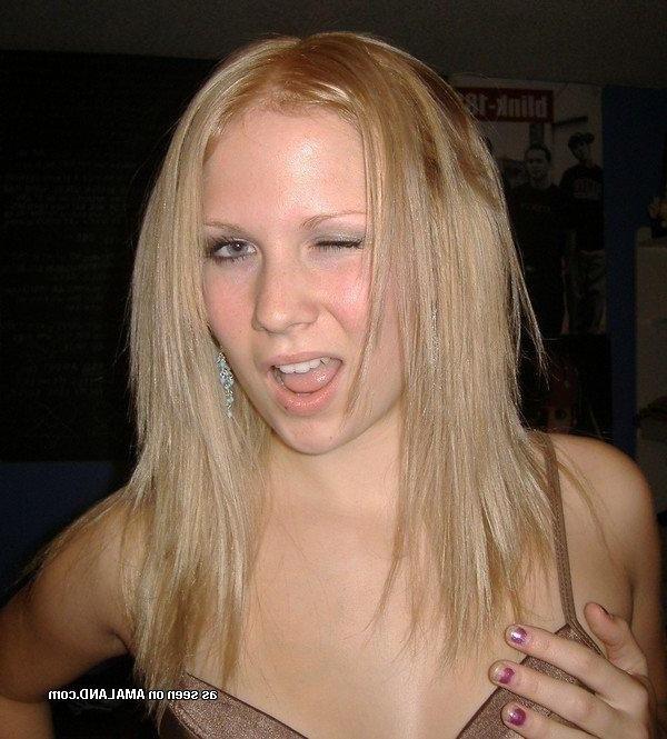 14P Compilation of a sexy blonde bimbo's naughty selfpics