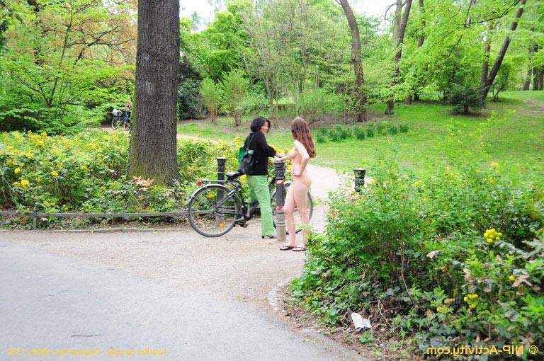 15P Public nudity porn