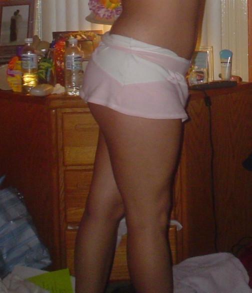16P Sexy bathroom babes