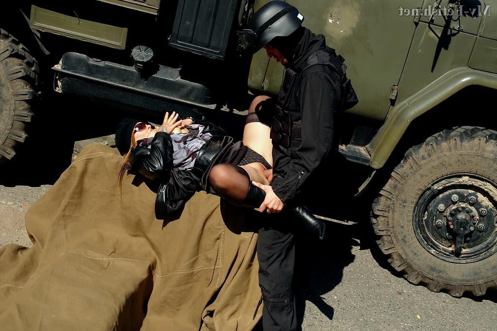 16P Army slut in stockings fucking lucky soldier