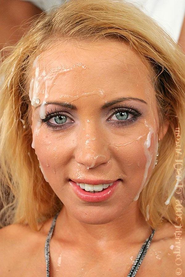 19P Glamorous blonde lady gangbanged and bukkaked at roman orgy