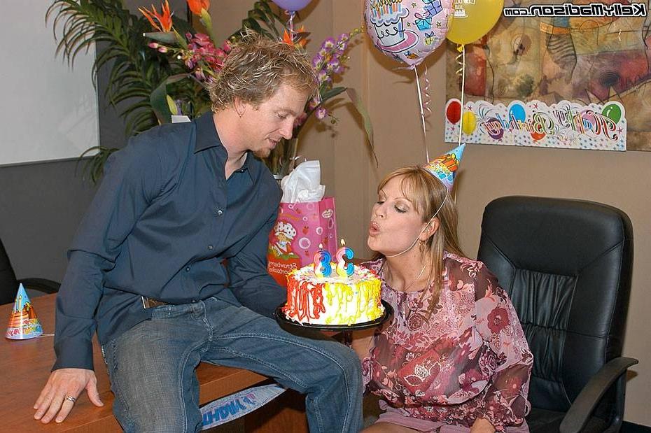16P Milf sucks cock on her birthday and eats the cum