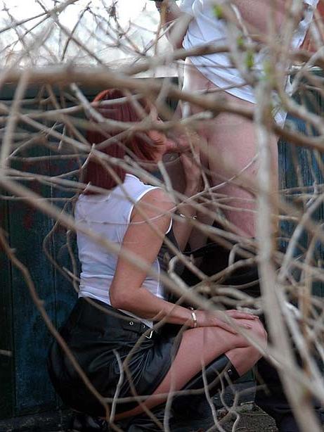 15P Red head giving head in the local park