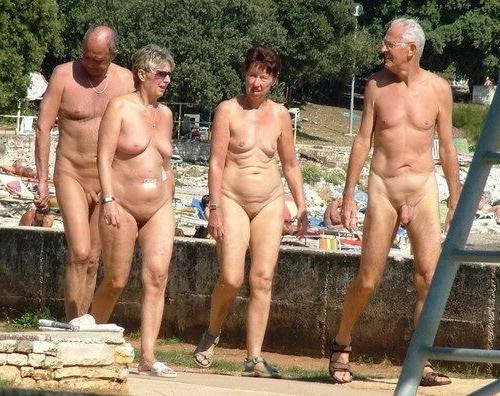 8P click here and enjoy this hot ladies