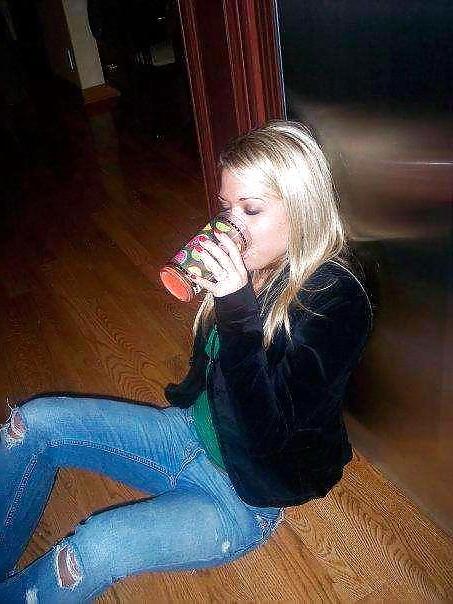 25P Beautyful asses in jeans
