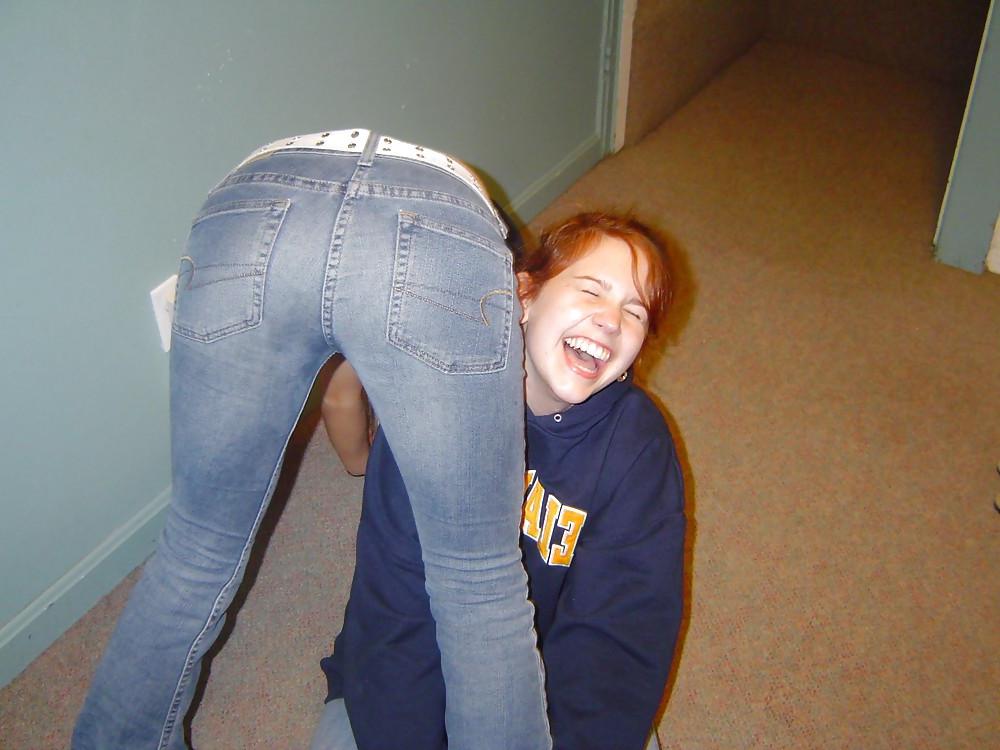 25P Beautyful asses in jeans