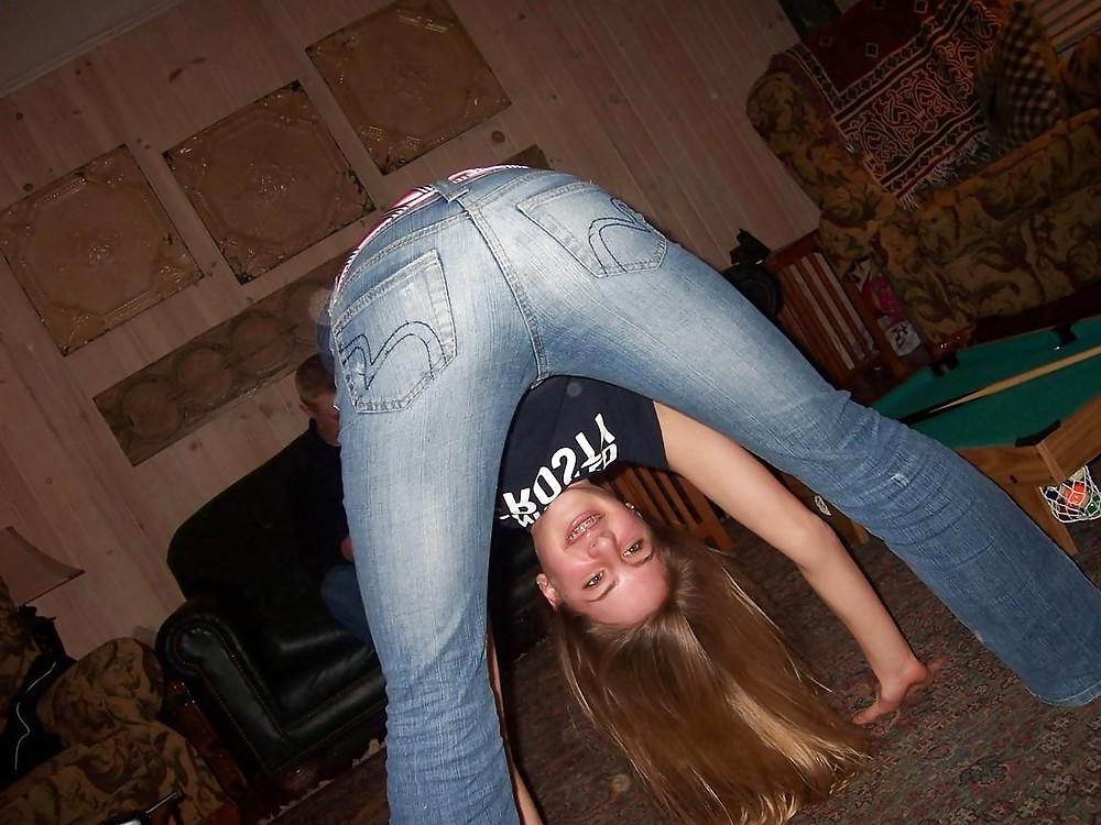 25P Beautyful asses in jeans