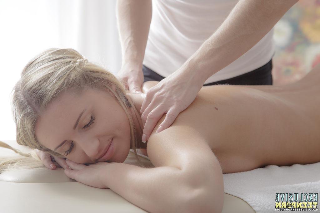 20P Naughty massage
