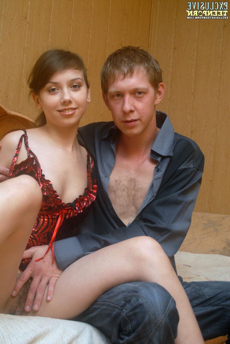 20P Hot teen gives a head.