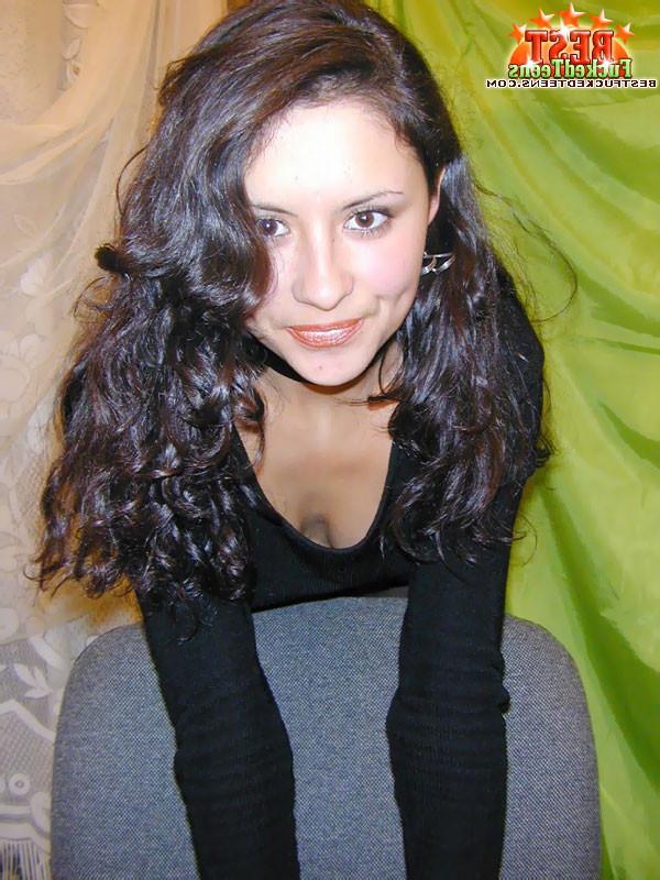18P Dark-haired teen teasing