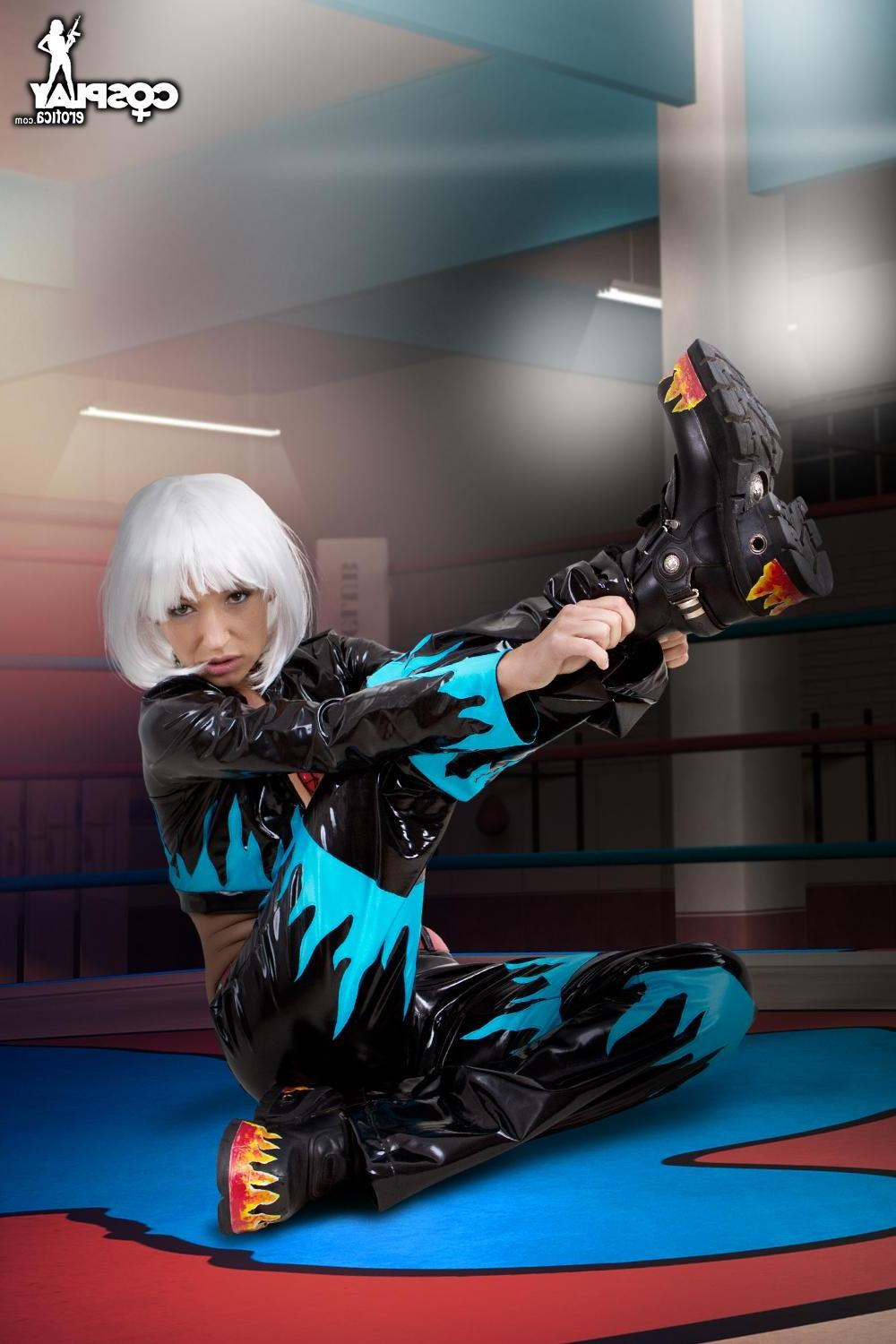 12P Brownie in a nice Dead Or Alive  Christie parody
