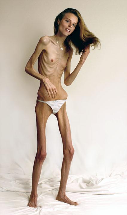 15P very skinny girls showing off their goodies