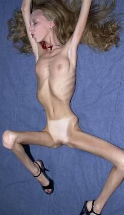 15P very skinny girls showing off their goodies