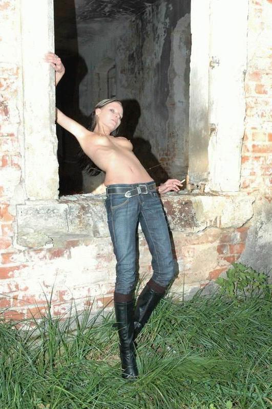 15P very skinny girls showing off their goodies