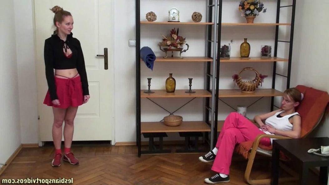 15P Naked training led by a lesbian instructor