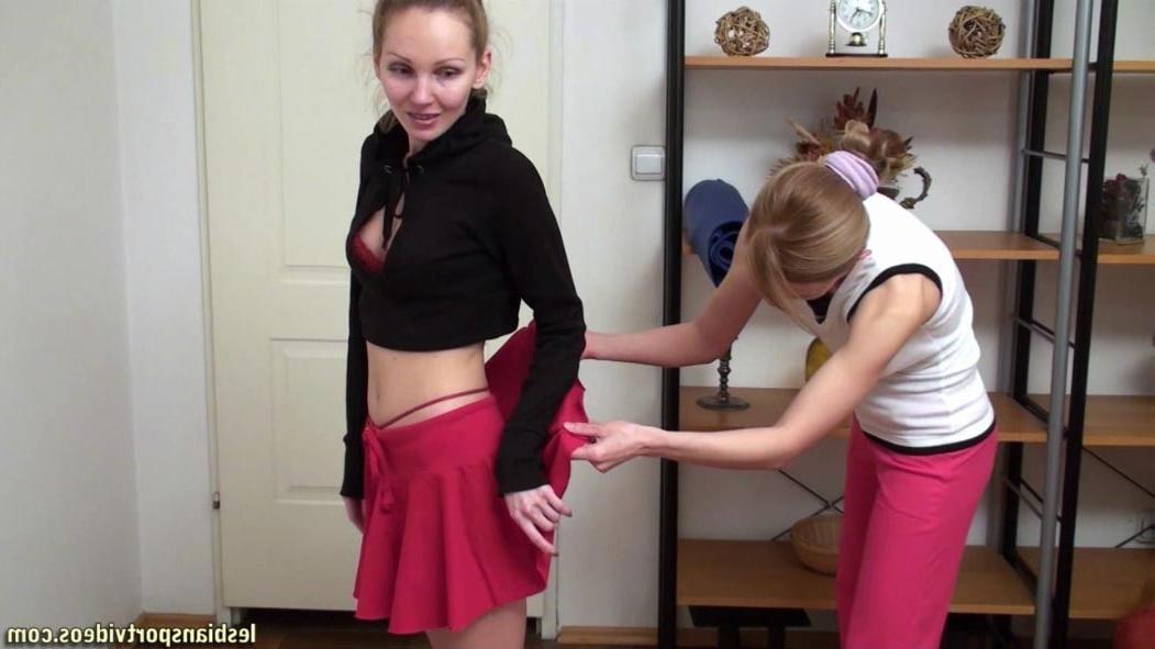 15P Naked training led by a lesbian instructor