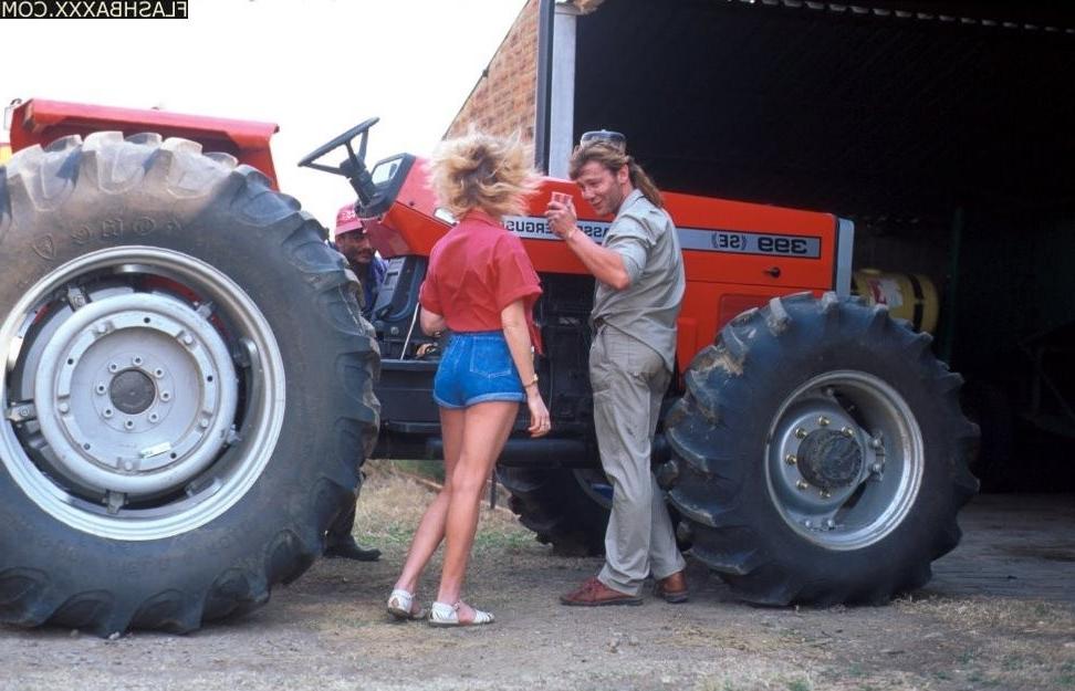 15P sex on the farm