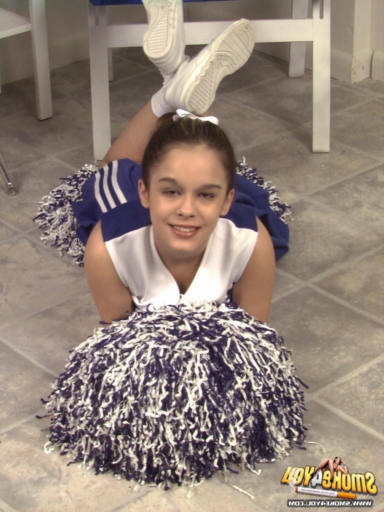 16P Mya is a cheerleader who loves to smoke and show pussy