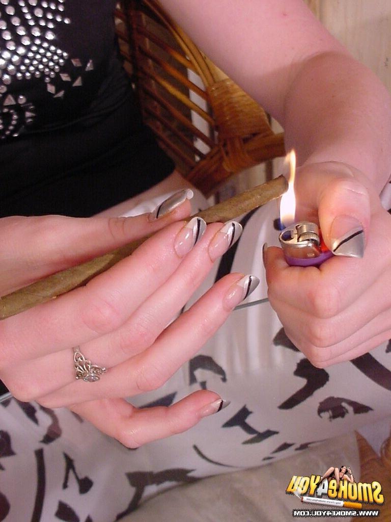 16P Punk Jasmin gets smokes and plays with her nipples