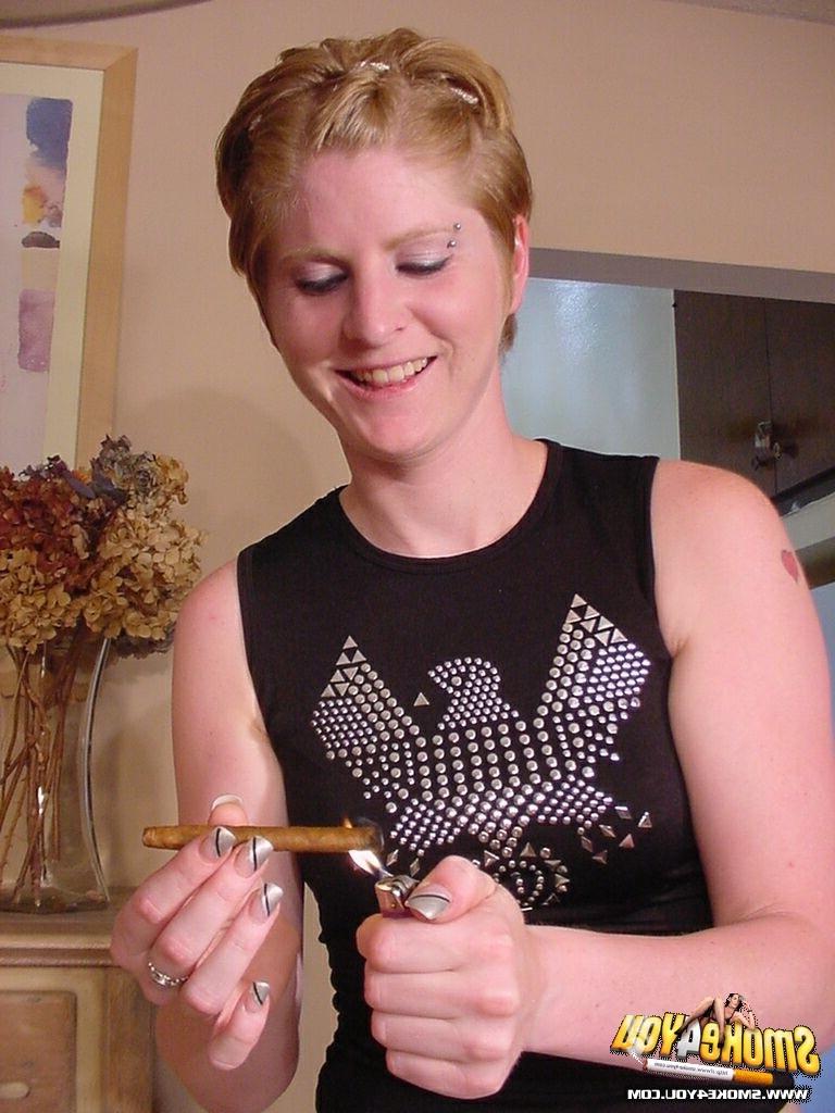 16P Punk Jasmin gets smokes and plays with her nipples