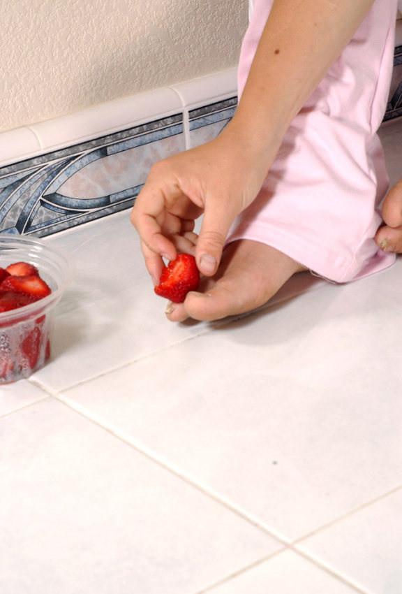 20P Curly teen sucking her fruity feet