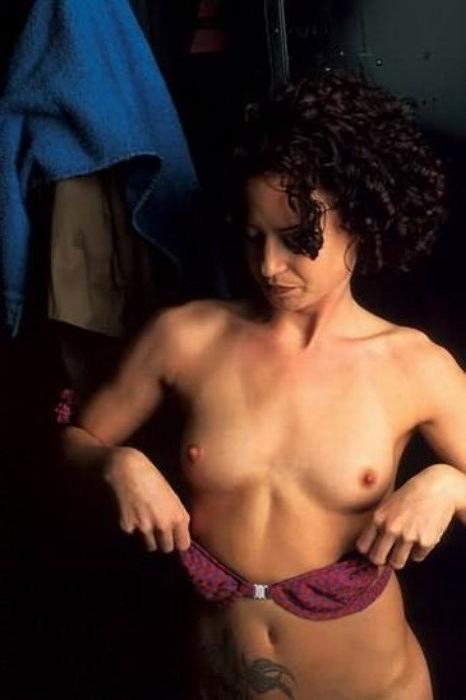 20P Angelic curly naked in dressingroom