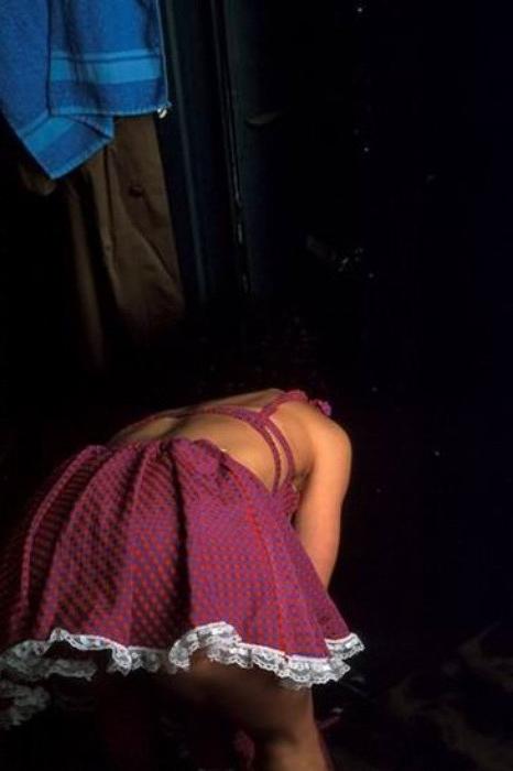 20P Angelic curly naked in dressingroom