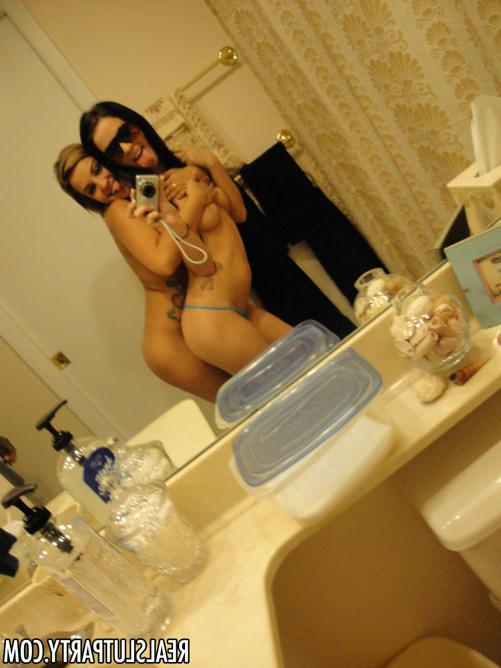 17P Slut girls lesbian sex into the bathroom and fucking hard