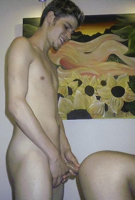 20P Blond haired dude and italian twink suck and screw
