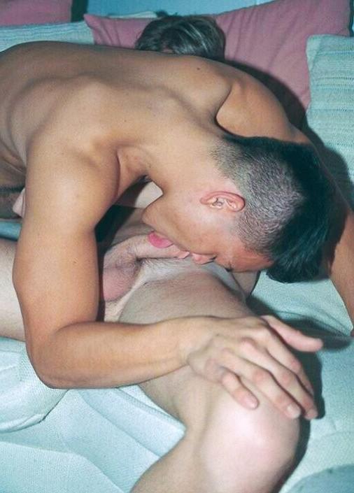 20P Asian and fair haired twinks enjoy sucking and cumming on face