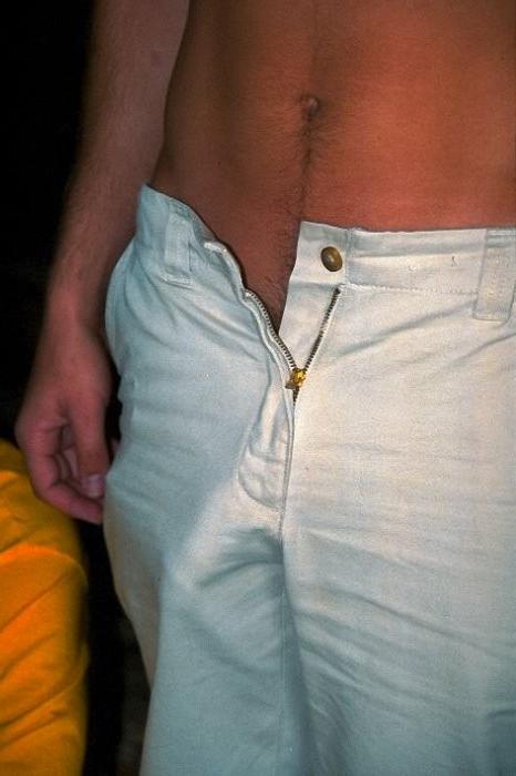 20P Fair and dark haired dudes suck each other at home