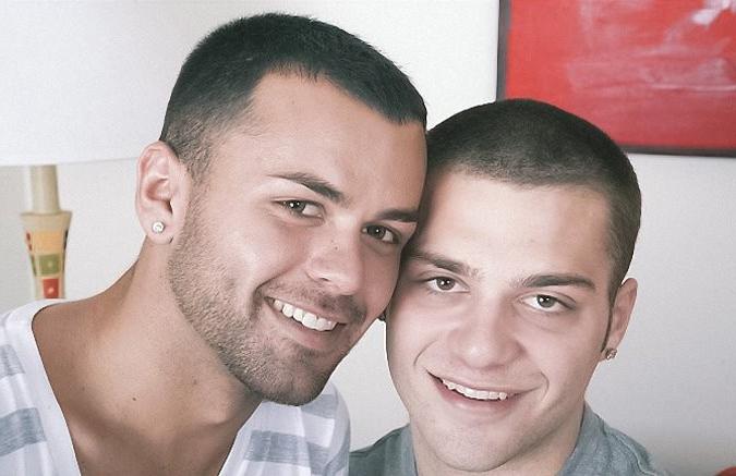 20P Two dark haired college dudes have rimming and screwing fun