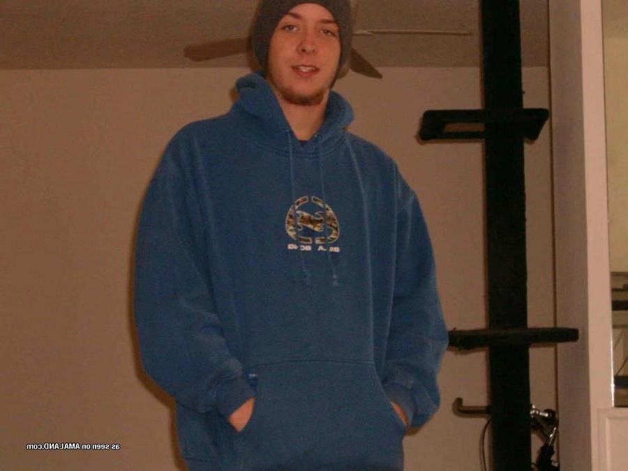 15P Hot hunks naked and camwhoring in the bathroom