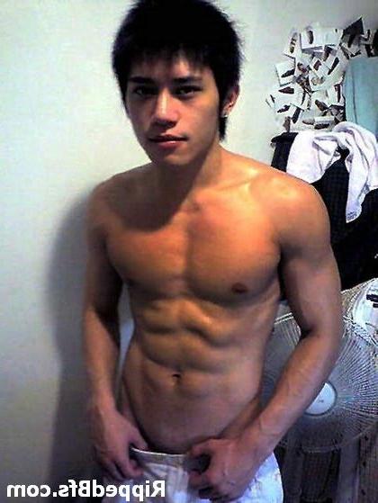 10P Hunk dude with big muscles is in the bathroom cleaning up