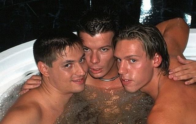 20P Three tanned twinks sucking and diddling by turn in jacuzzi