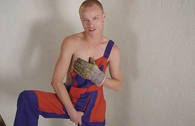20P Fair haired twink self toying, masturbating and cumming pleasure