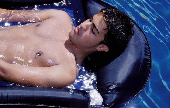 20P Sweet latin dude enjoys self dildoing and jerking off in a pool