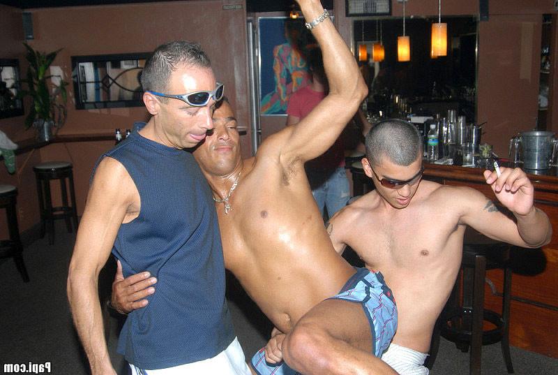 16P This papi party is out of hand when todd and jay start fucking in the bathroom i