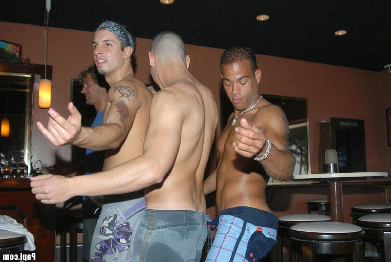 16P This papi party is out of hand when todd and jay start fucking in the bathroom i