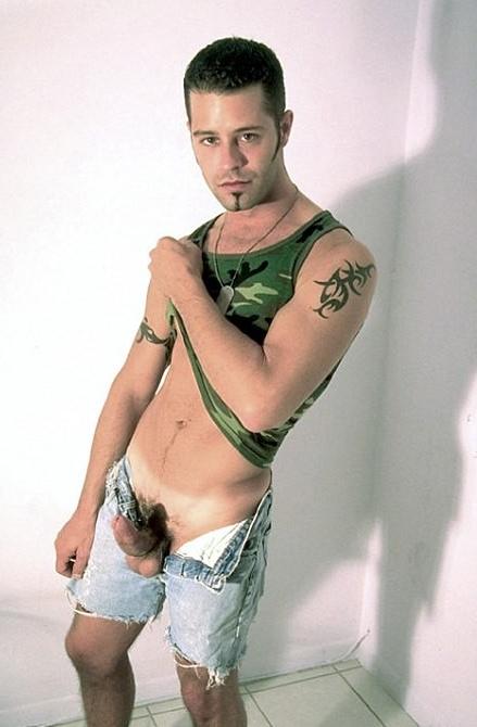 20P Army recruit with huge dick stripping and showing for camera
