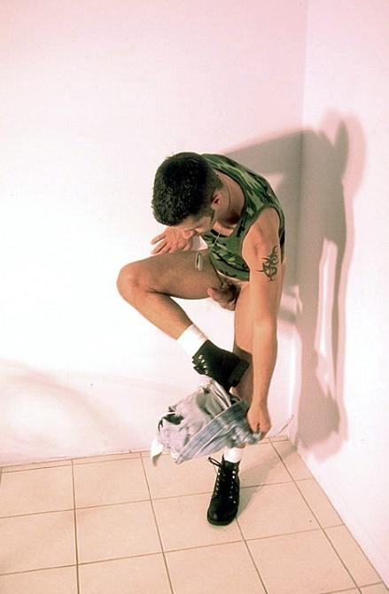 20P Army recruit with huge dick stripping and showing for camera
