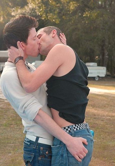 20P Fair and dark haired twinks enjoy each others cock on a picnic