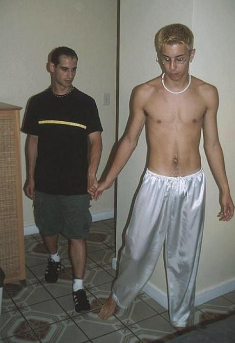 20P Blond and dark haired fellows blowing and screwing and cumming
