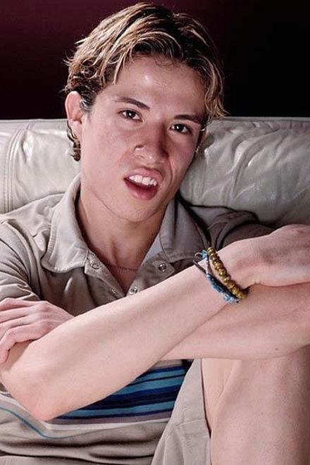 20P A fair haired twink enjoys self dildoing and cumming delight