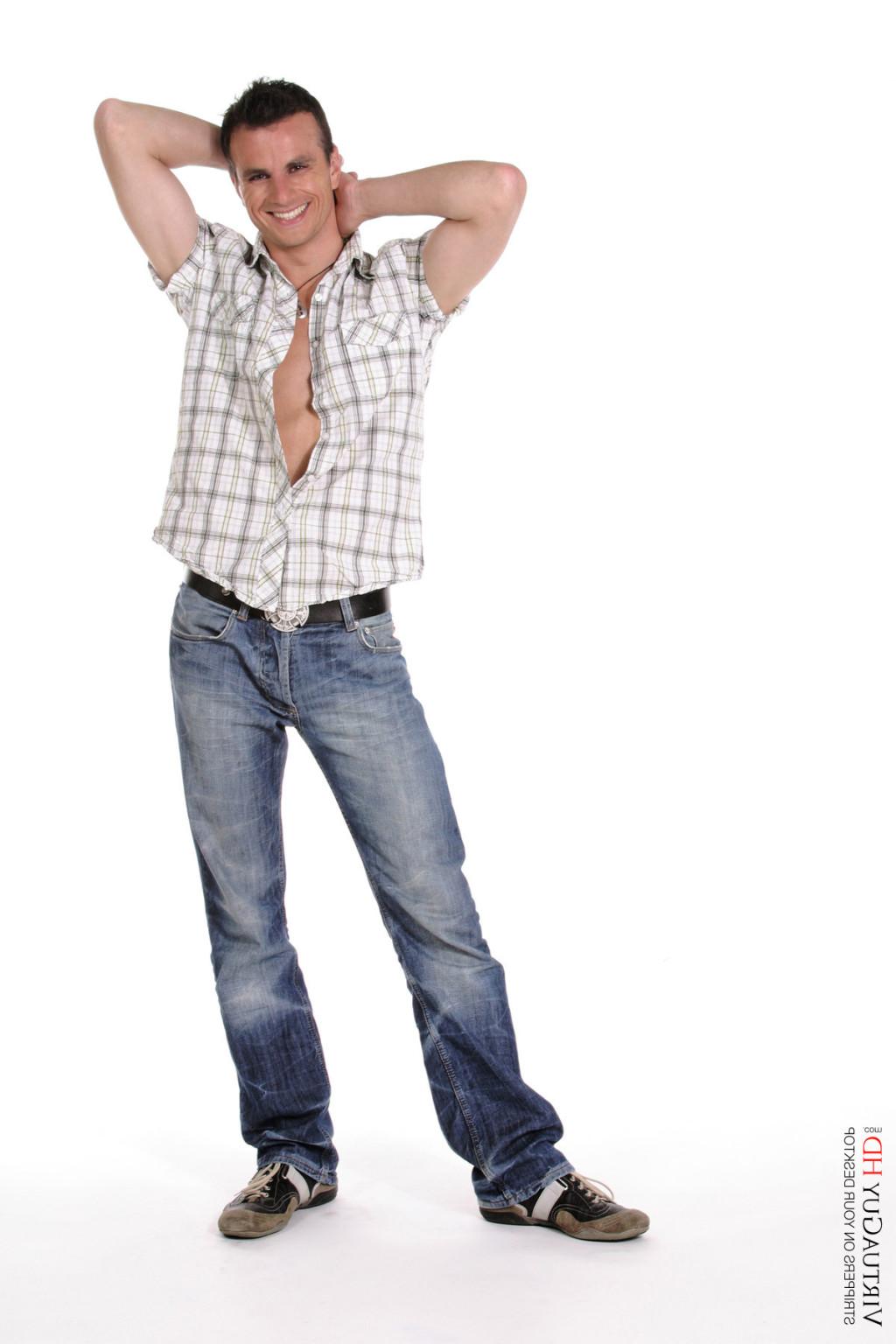 15P Black haired guy takes out his dick from the blue jeans