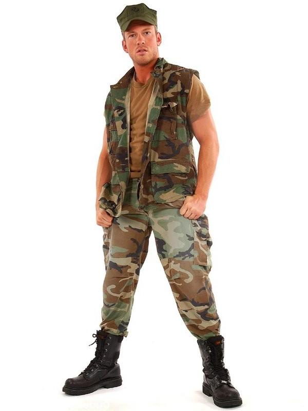 12P Musculine military dude stripping all for you