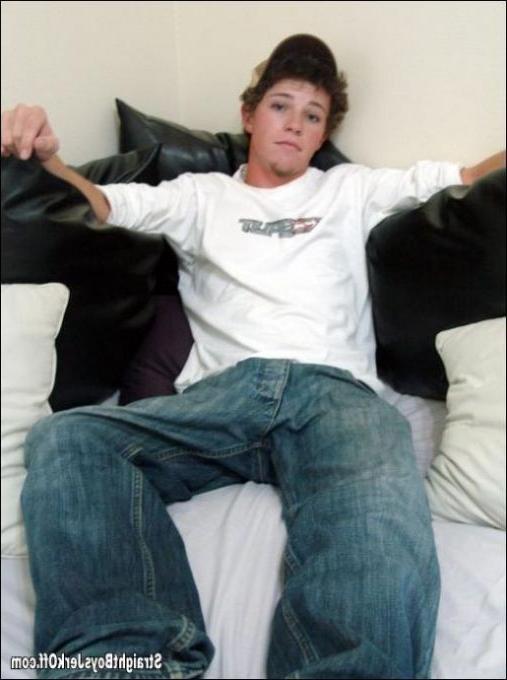 16P curly twink pretty erotic action when he home alone